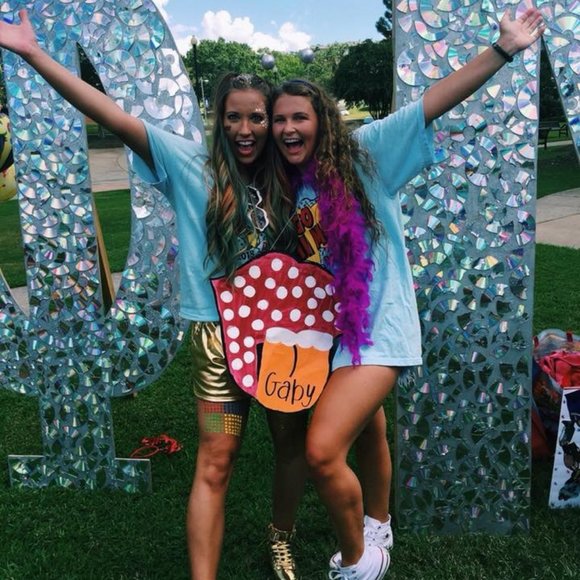 Meet your Posher, Savannah - Picture 3 of 9